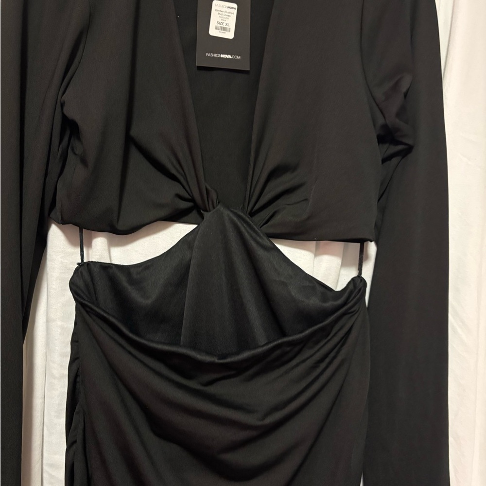 Fashion Nova Sleek Black V-Neck Dress